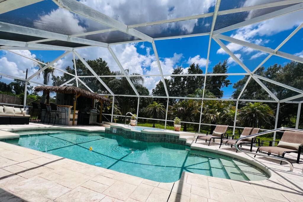 Villa Peachland Getaway With Pool And Tiki Bar Port Charlotte Exterior foto